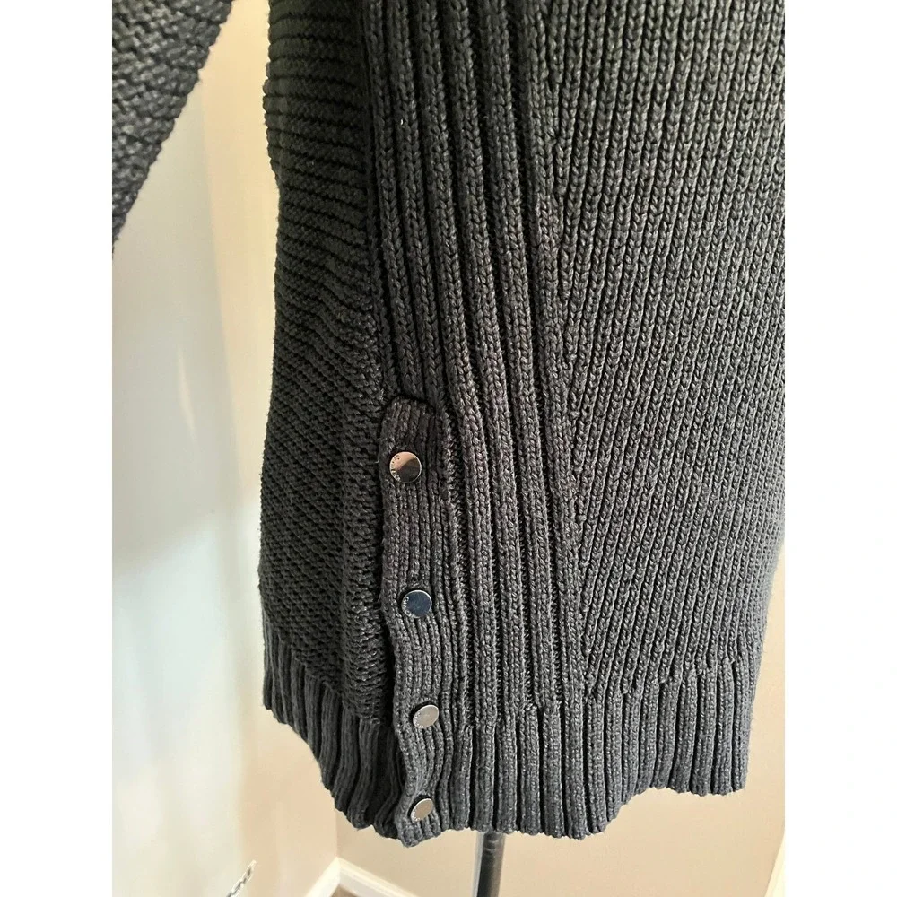 Calvin Klein Pullover long sleeve Sweater with button detail womens black medium